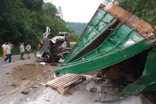 Motorista que morreu em acidente na serra da 28 foi identificado
