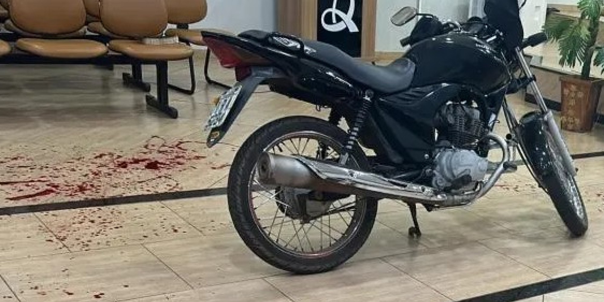Homem invade Igreja Assembleia de Deus e esfaqueia três membros