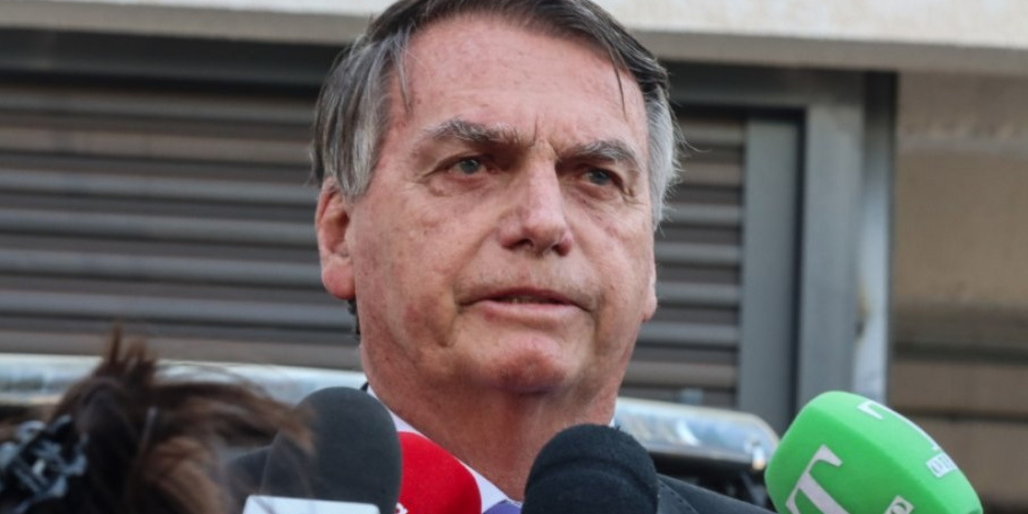 Ex-presidente Jair Bolsonaro nega participação em suposto golpe