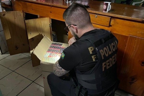 PF deflagra operação contra o contrabando de cigarros paraguaios