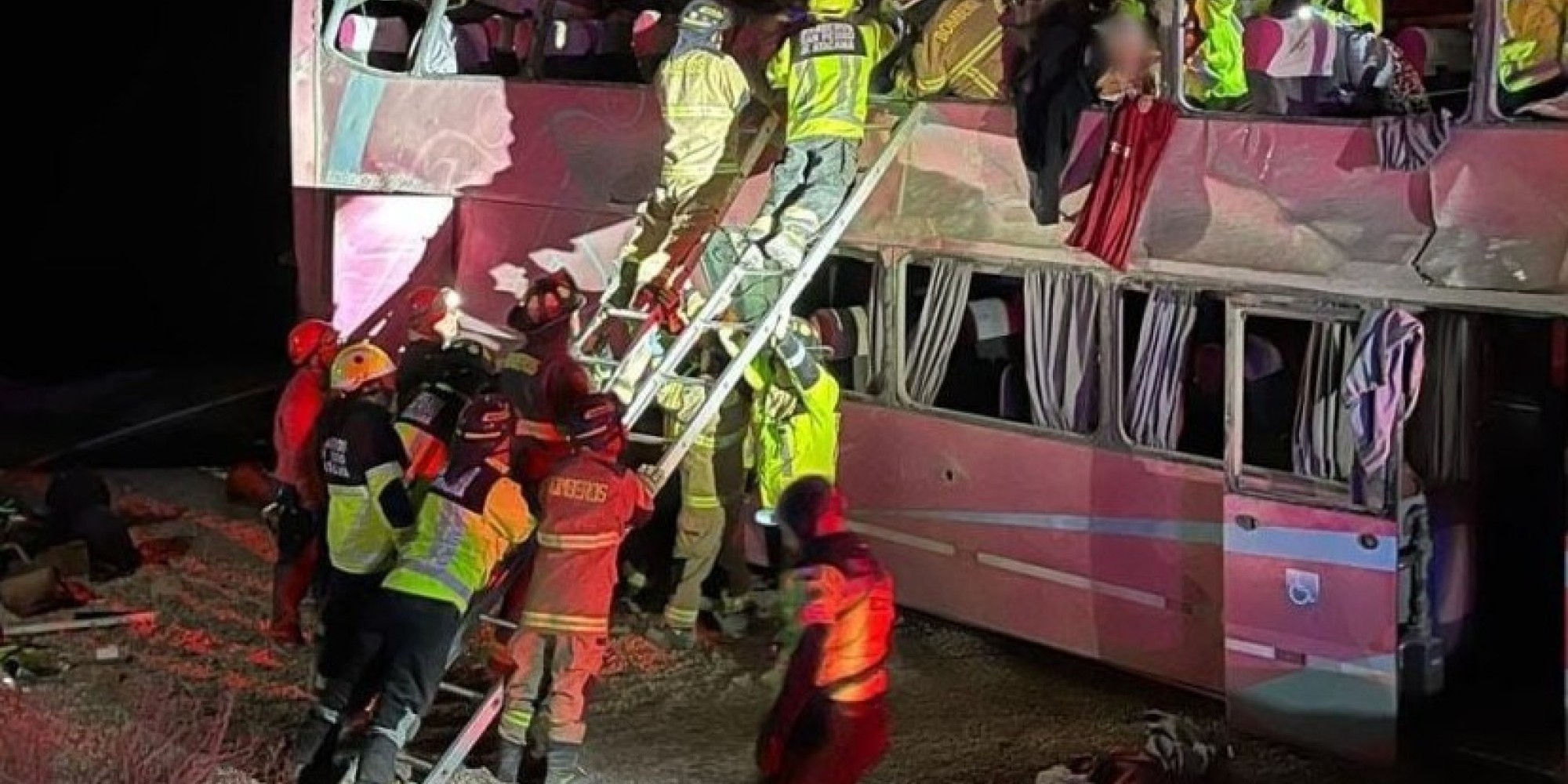 Acidente com ônibus de turistas gaúchos no Chile deixa dois mortos e quarenta feridos