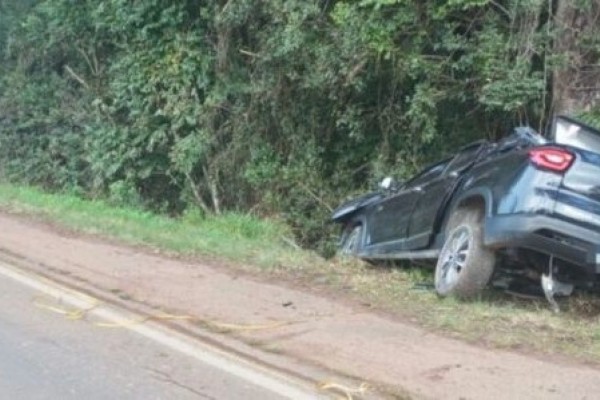 Colisão entre caminhão e caminhonete na BR-290 ocasiona duas mortes