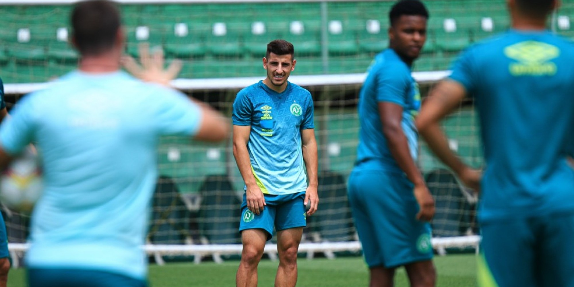 Ronei saiu no 1º tempo do jogo no sábado Ronei saiu no 1º tempo do jogo no sábado