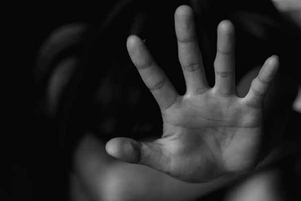 Quatro pessoas são indiciadas por tortura em creche