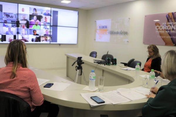 Secretária Arita realizou videoconferência com entidades do setor industrial, Ministério Público do Trabalho e deputados 