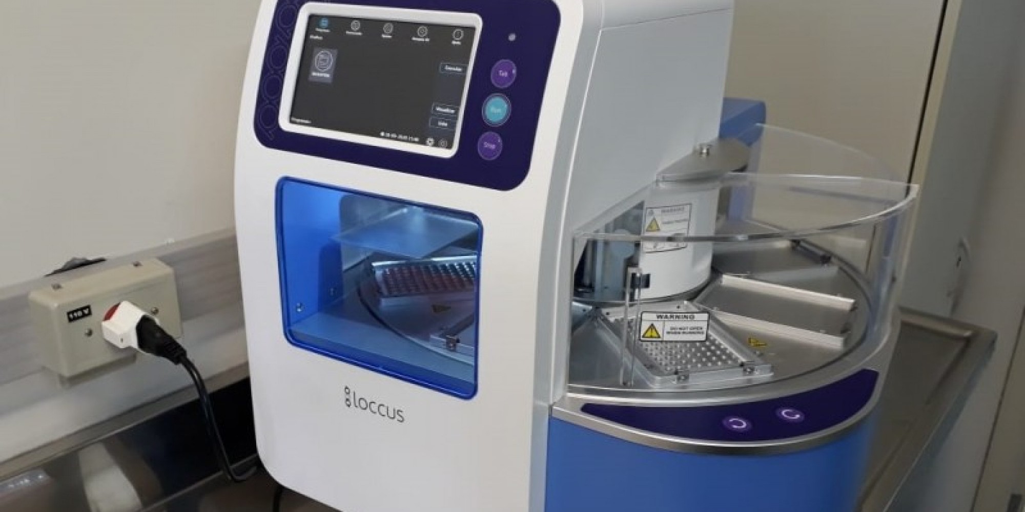 Aparelho extrai material genético do vírus presente nas amostras de casos suspeitos