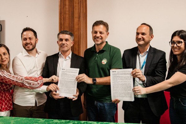 Município, União e Caixa assinam contratos para construção de apartamentos