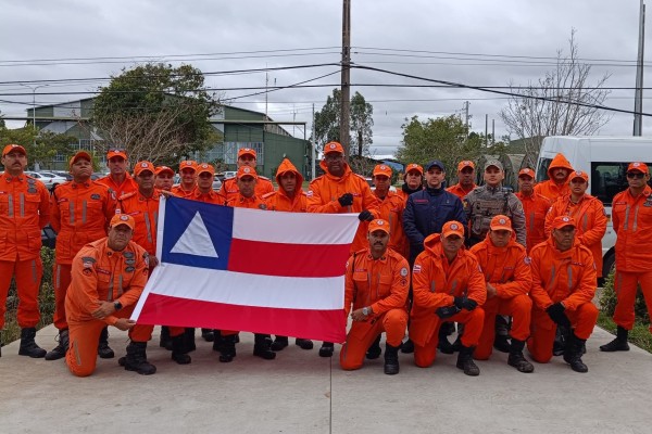 BM auxilia Bombeiros da Bahia no retorno ao seu estado