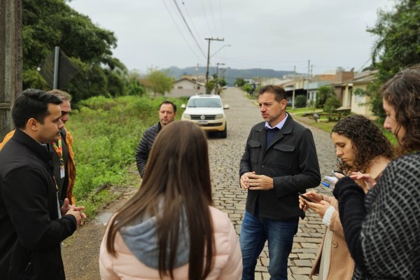 Visita técnica marca avanço de projeto habitacional em Encantado para vítimas de catástrofes
