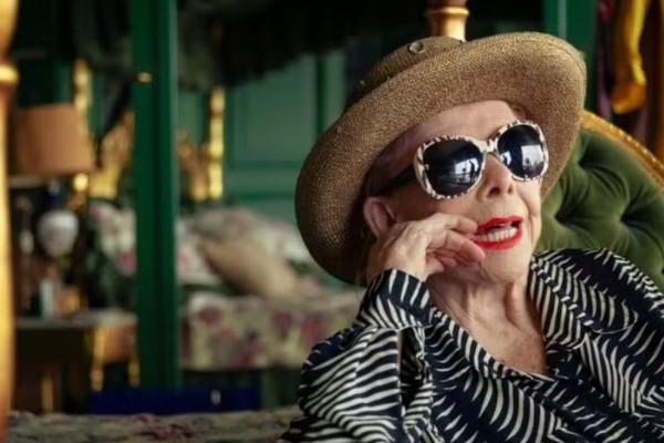 Socialite carioca acusa ex-motorista de mantê-la presa por 10 anos