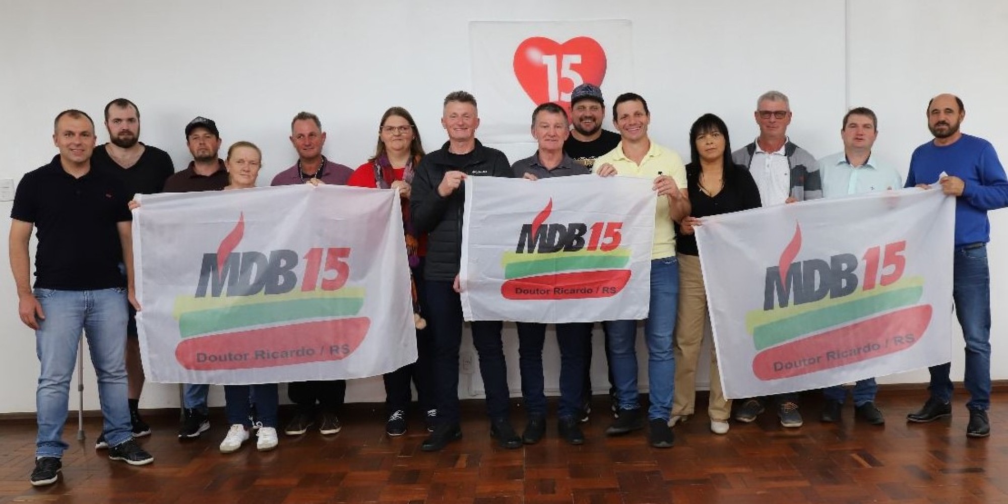 Álvaro e Leandro confirmam pré-candidatura pelo MDB em Doutor Ricardo