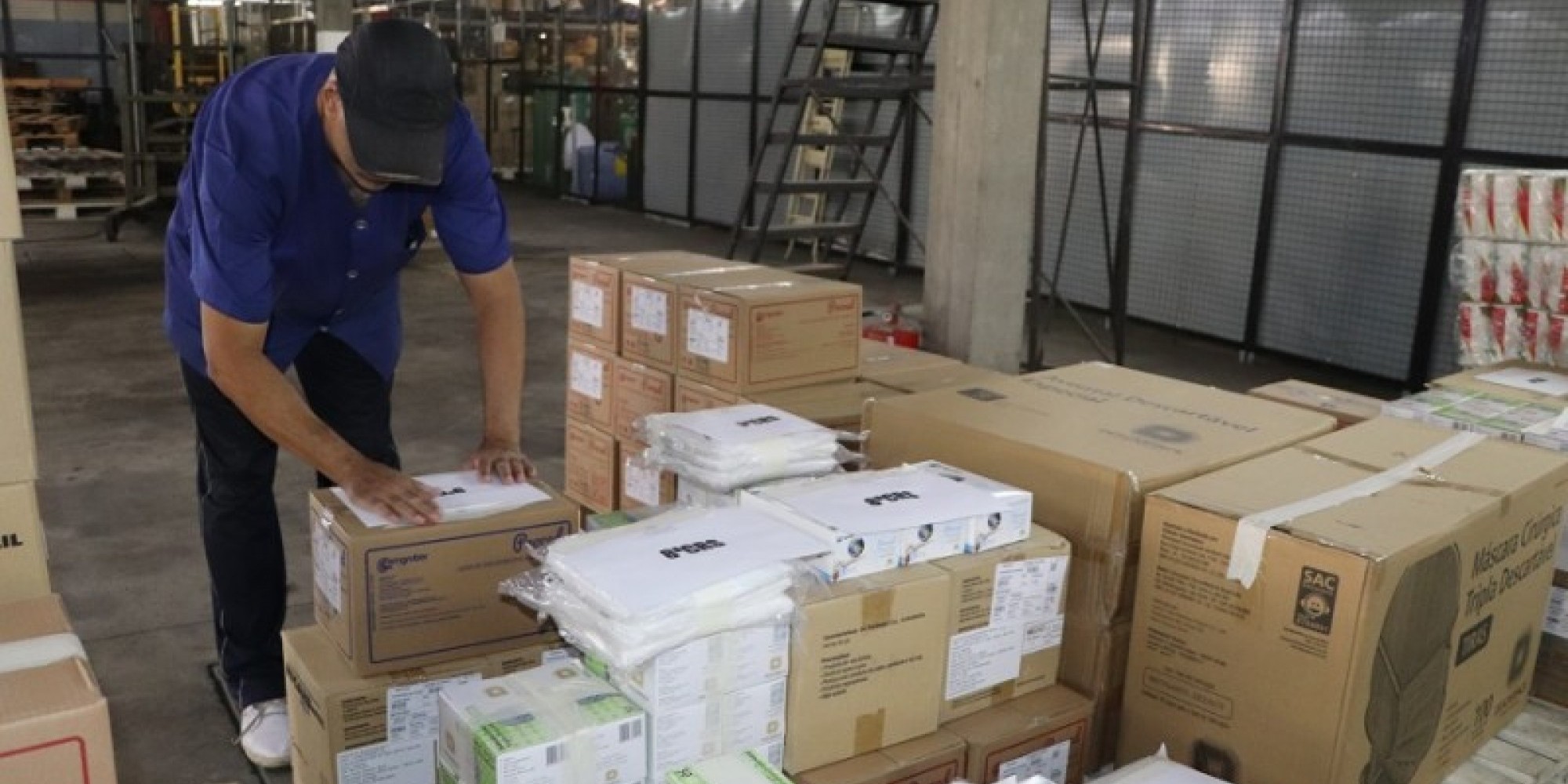 RS recebe mais equipamentos de proteção individual (EPIs) para trabalhadores da saúde