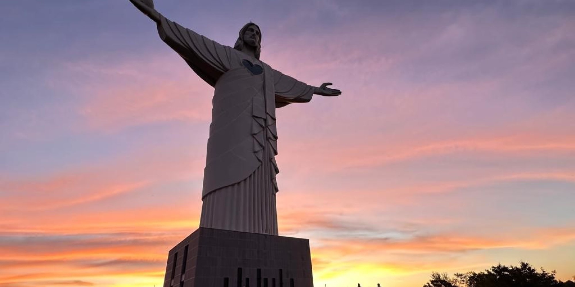 Em tarde com missa da novena, Cristo Protetor alcança a marca de 200 mil visitantes