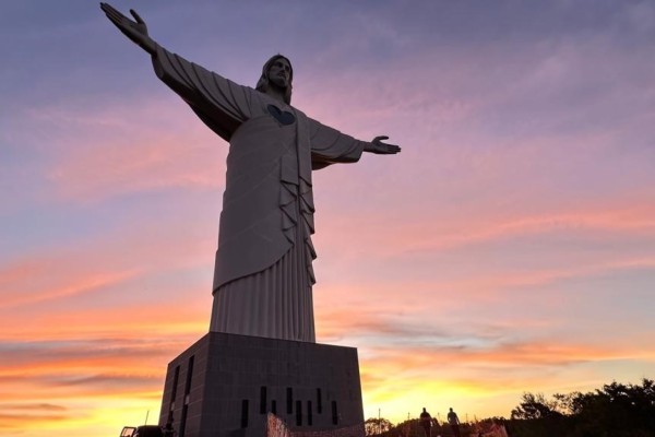 Em tarde com missa da novena, Cristo Protetor alcança a marca de 200 mil visitantes