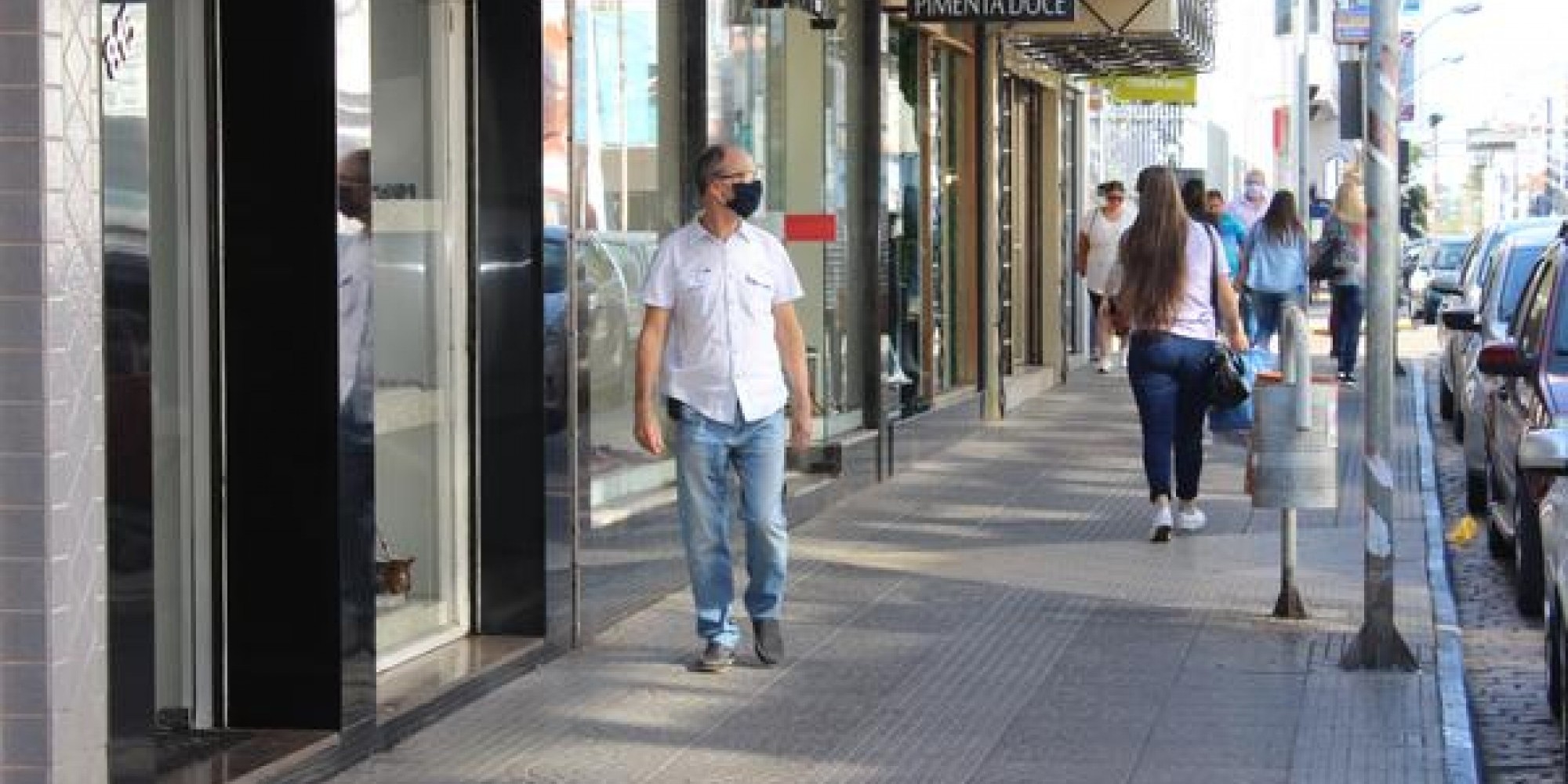 Lojas de oito municípios já estão autorizadas a abrir Lojas de oito municípios já estão autorizadas a abrir