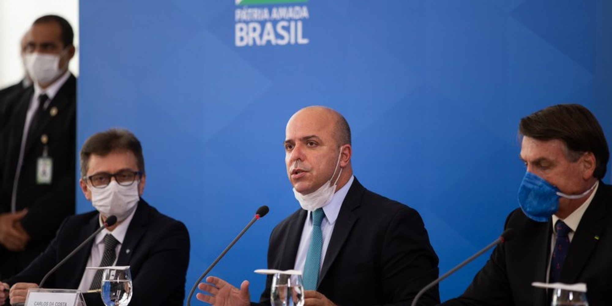 Para o secretário especial de Produtividade, Emprego e Competitividade, Carlos Da Costa, a medida fará com o que o Brasil consiga retomar as atividades mais rapidamente Para o secretário especial de Produtividade, Emprego e Competitividade, Carlos Da Costa, a medida fará com o que o Brasil consiga retomar as atividades mais rapidamente