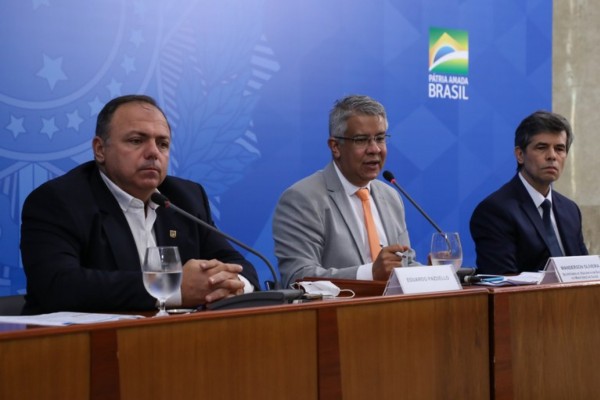 Coletiva de imprensa com Ministro da Saúde, Nelson Teich