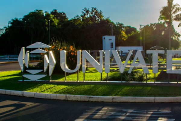 Aulas recomeçam neste segunda 