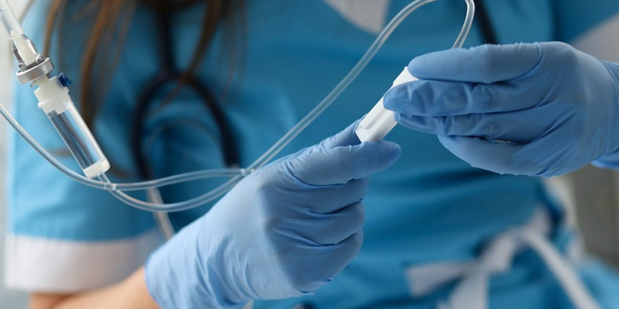 Deputados aprovam remanejamento de fundos de saúde para ajudar a custear o piso da enfermagem