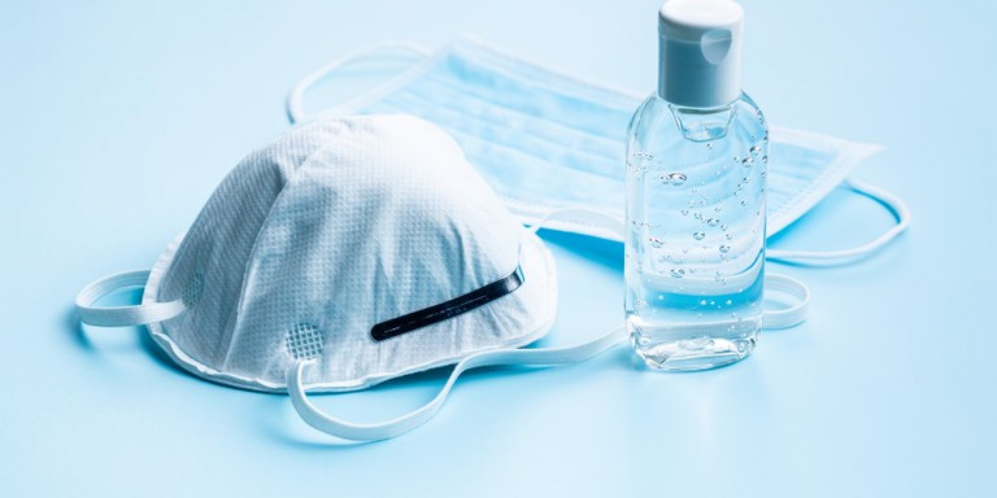 As doações incluem álcool gel 70%, máscaras cirúrgicas descartáveis e máscaras tipo N95 As doações incluem álcool gel 70%, máscaras cirúrgicas descartáveis e máscaras tipo N95