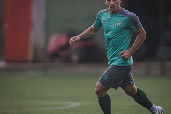 Volante ficou afastado por lesão durante 15 dias