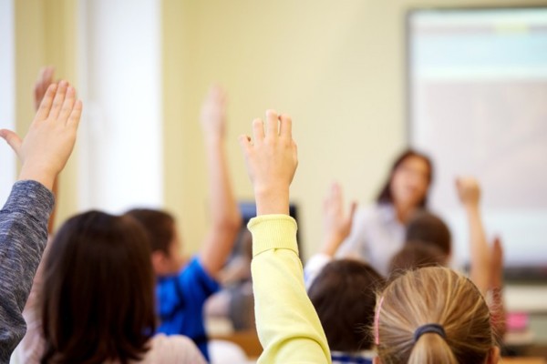 Em 2019, o indicador nacional de qualidade da educação do ensino médio alcançou 4,2 pontos