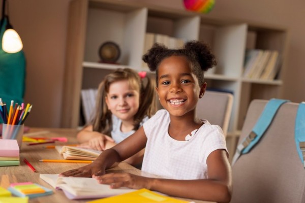 Programa destina dinheiro diretamente às escolas, sem intermediários