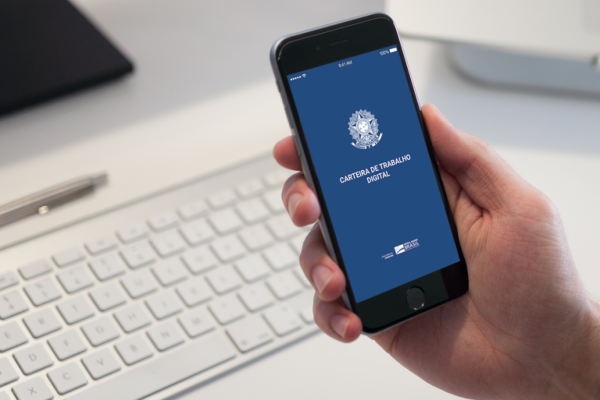 Com o documento digital, todas as experiências profissionais ficam disponíveis para o trabalhador e o empregador em apenas um clique