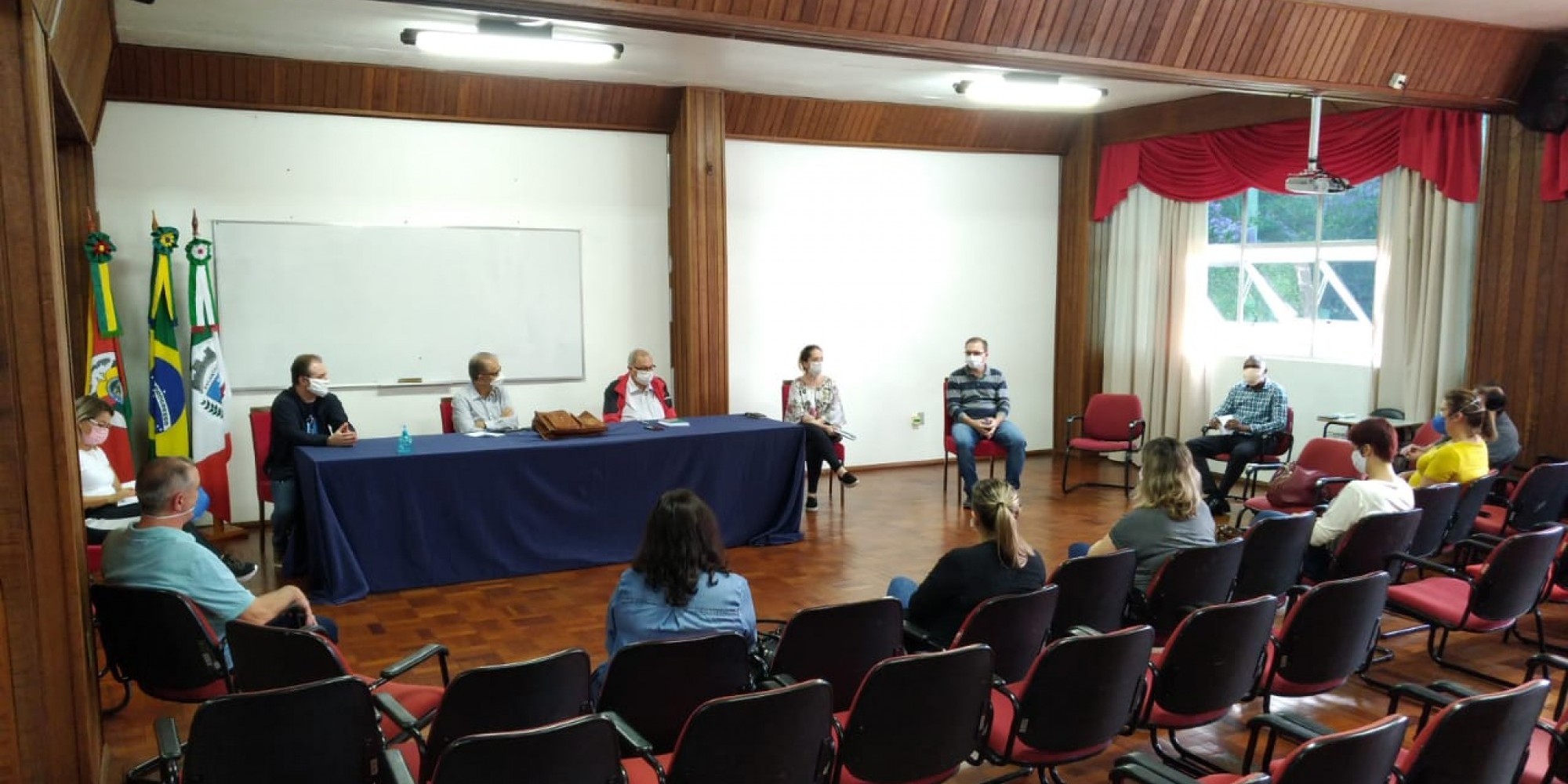 Reunião ocorreu neste domingo