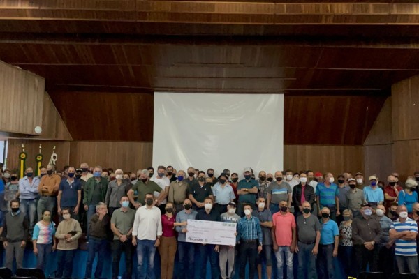 Evento ocorreu no Auditório Itália da prefeitura de Encantado 