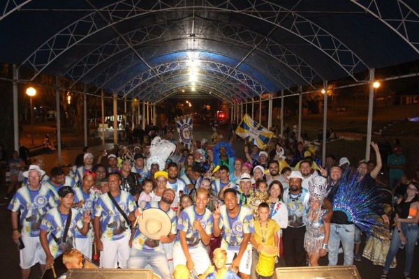 Desfile ficou a cargo da Escola de Samba Muleke Atrevido de Encantado 