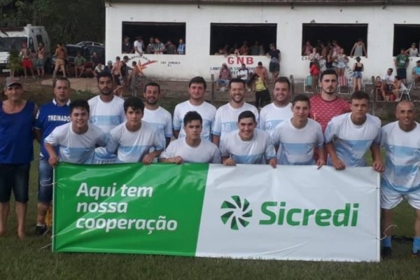 Imigrante folga hoje uma vez que sedia a rodada
