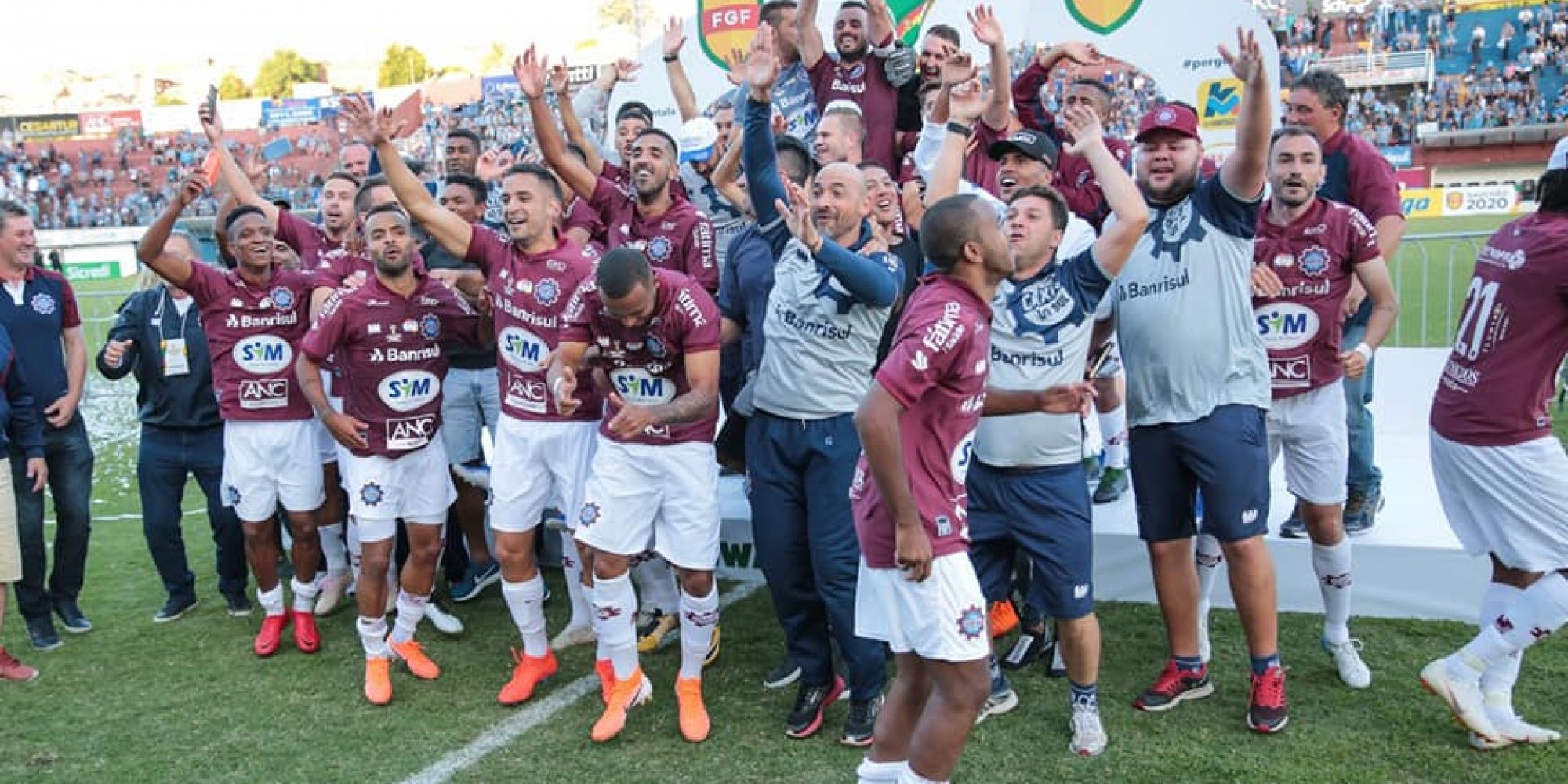Caxias foi o campeão do 1º turno Caxias foi o campeão do 1º turno