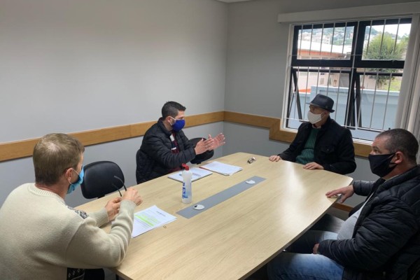 Reunião ocorreu nesta terça-feira (22) 