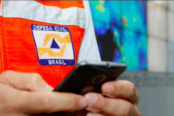 A mensagem reforça cuidados que os cidadãos devem ter para conter o avanço da contaminação pelo vírus 