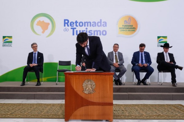 Ministro do Turismo, Marcelo Álvaro, ressaltou que o país é o número 1 em recursos naturais do planeta e é o oitavo em recursos culturais do mundo