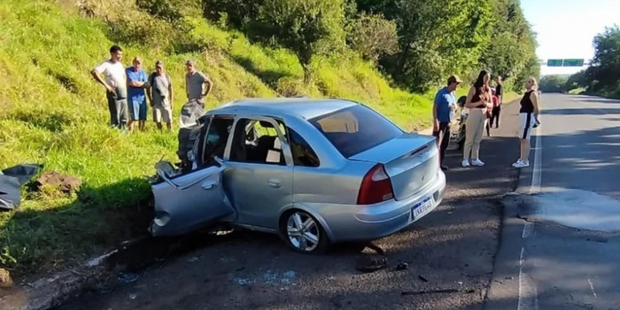Morre no hospital criança de 7 anos que se acidentou com o pai na BR-386
