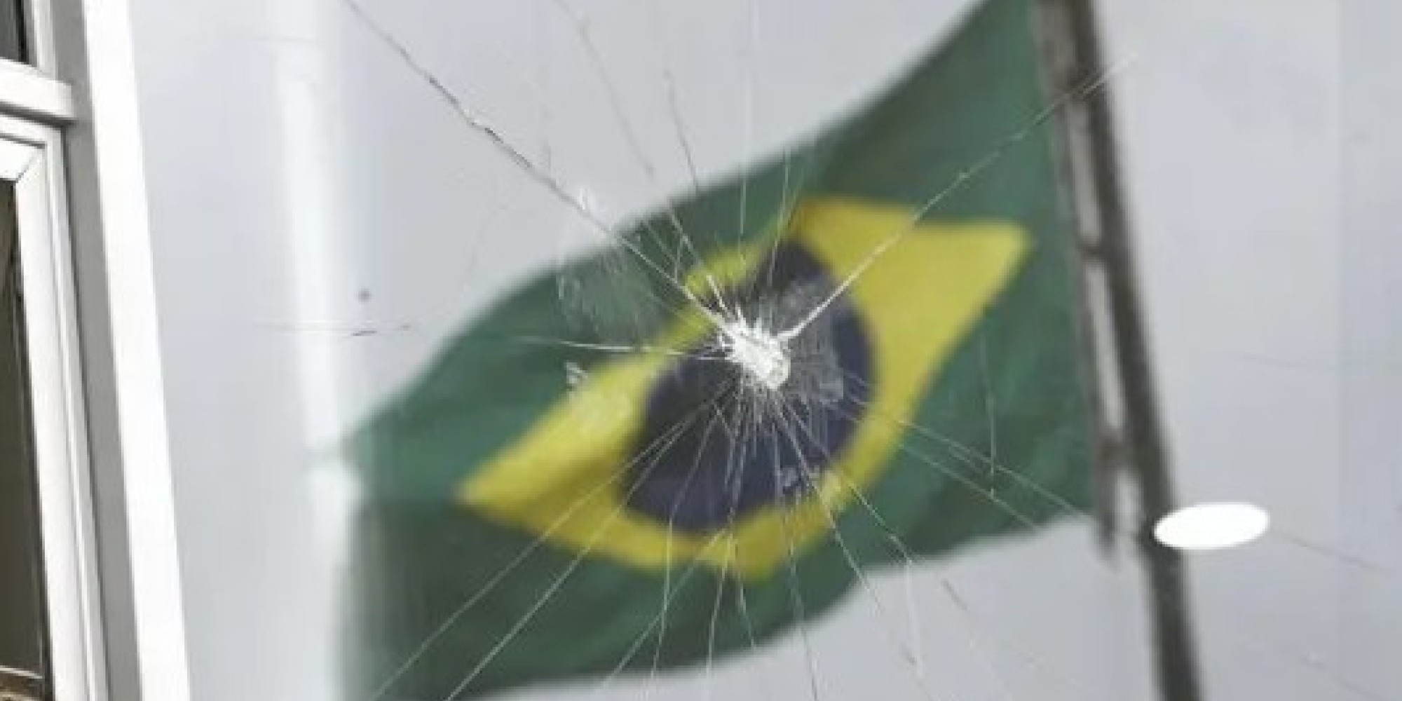 Oposição alcança 257 assinaturas para urgência da anistia