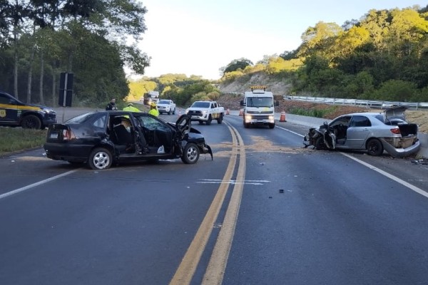 PRF atende acidente com feridos na BR 386