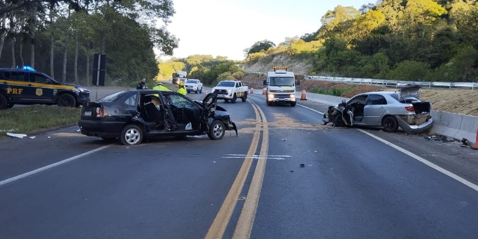 PRF atende acidente com feridos na BR 386