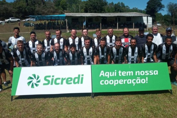Imigrante e Botafogo são os finalistas do Amador de Nova Bréscia 