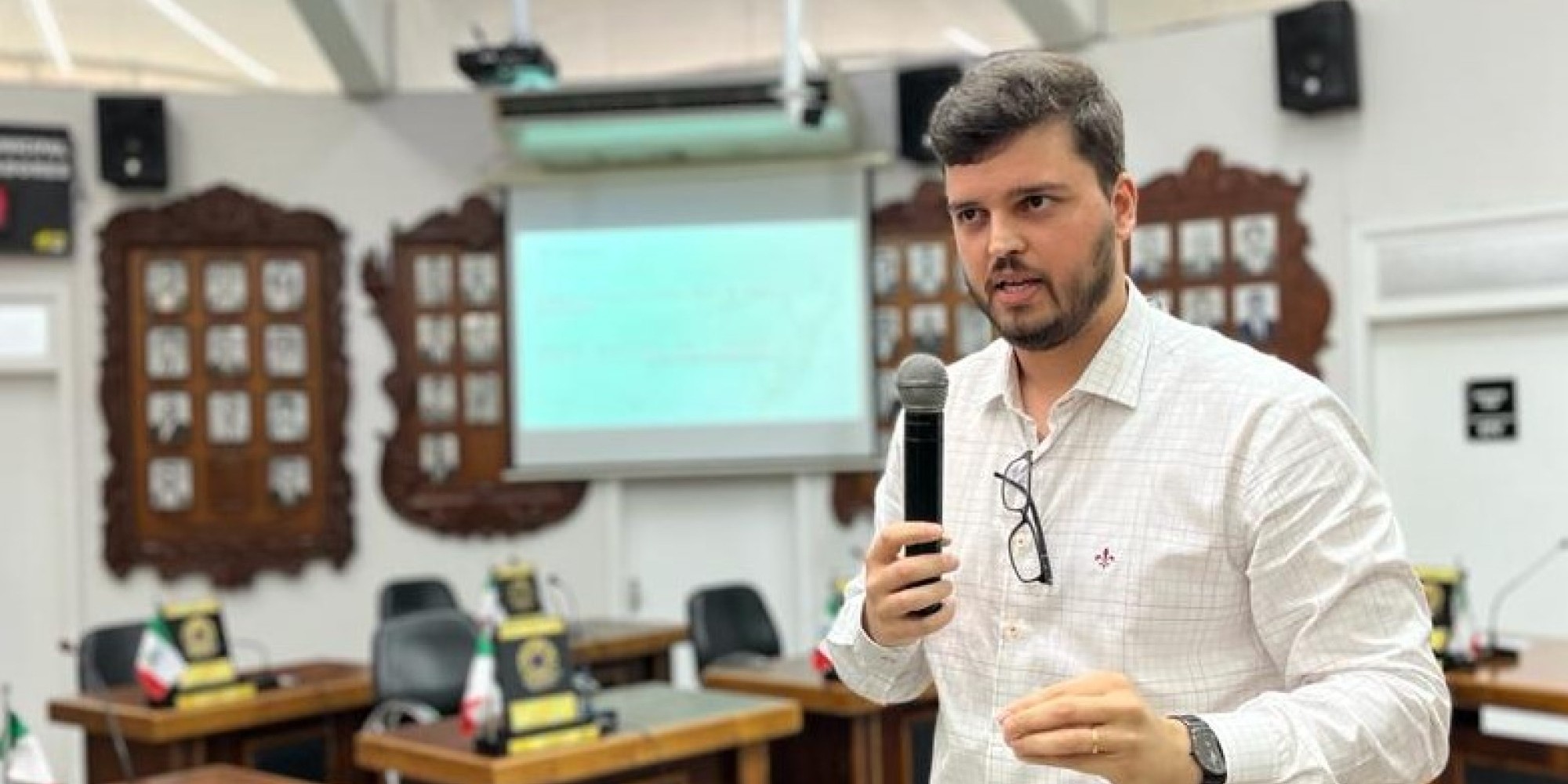 Encontro de ex-vereadores e partidos políticos abre a Semana da Câmara em Encantado