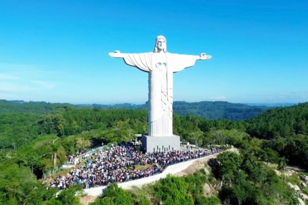 Cristo Protetor recebe mais de 27 mil visitantes nos quatro dias do feriadão
