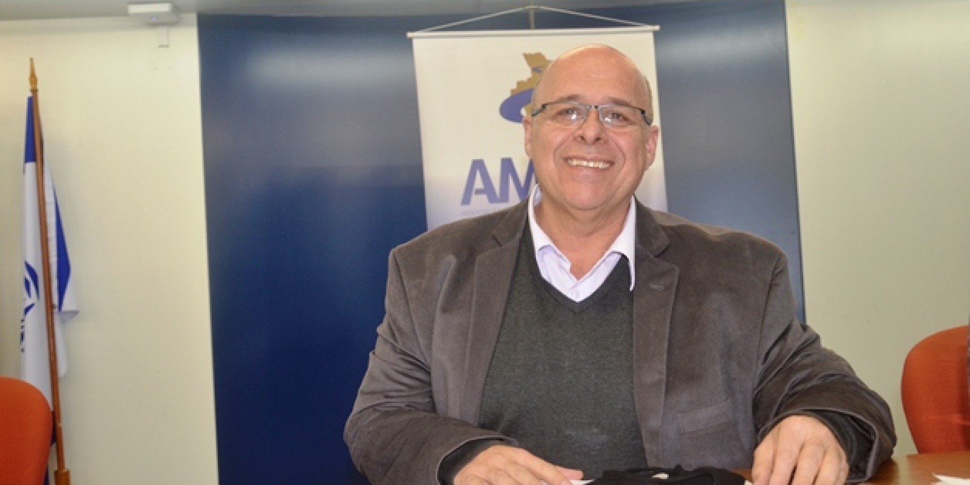 Presidente da Amvat e prefeito de Imigrante, Celso Kaplan, vai conduzir a assembleia Presidente da Amvat e prefeito de Imigrante, Celso Kaplan, vai conduzir a assembleia
