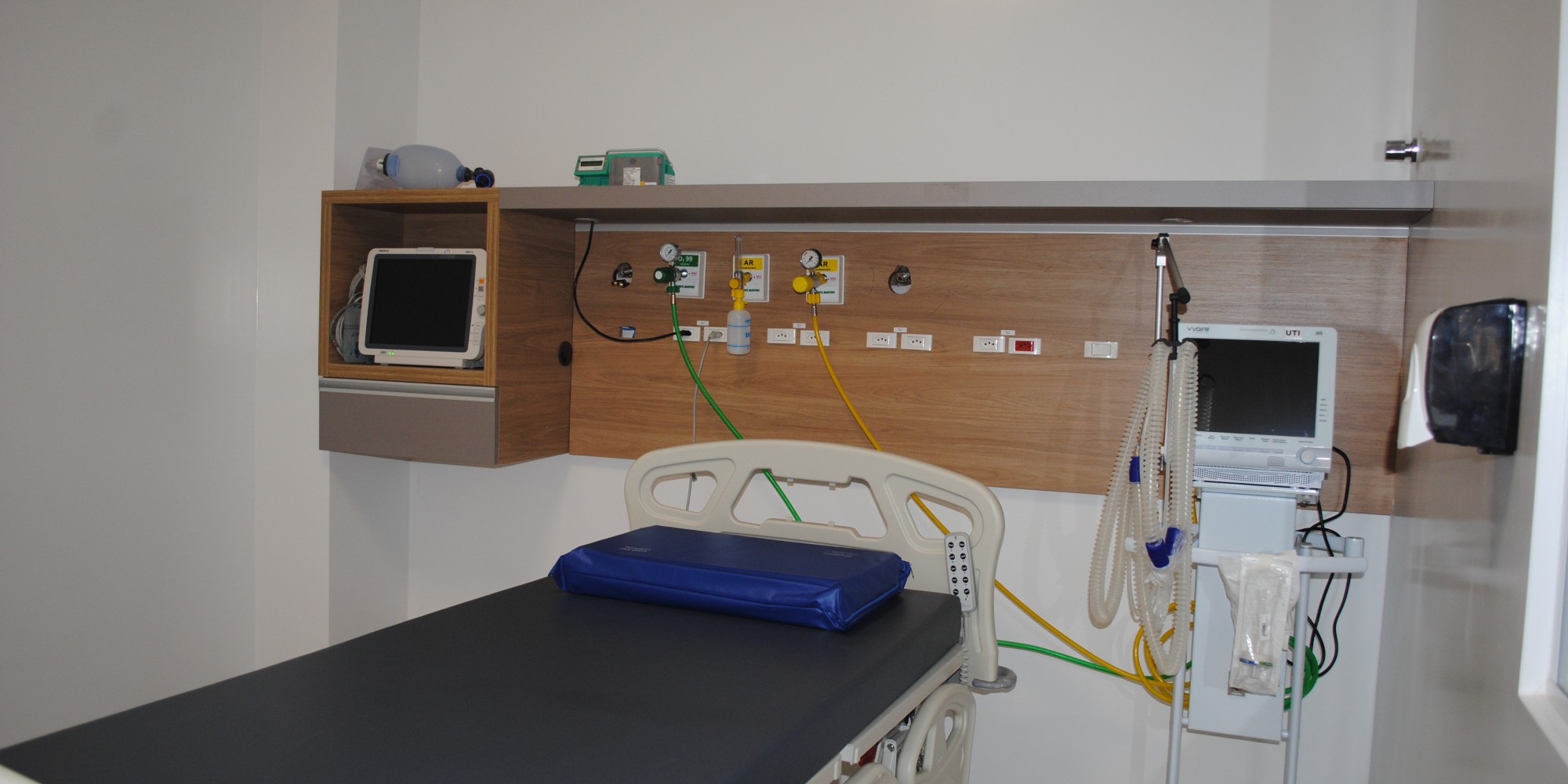 Mulher estava internada na UTI do hospital de Encantado Mulher estava internada na UTI do hospital de Encantado