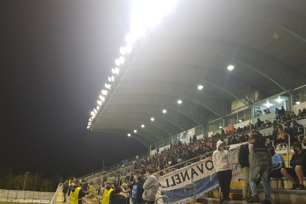 Arena Alviazul voltou a ter presença de público 