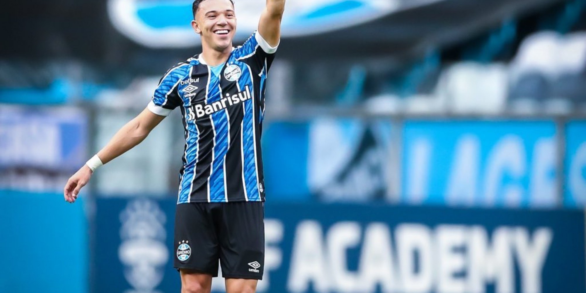 Pepê deve fazer seu último jogo pelo tricolor Pepê deve fazer seu último jogo pelo tricolor