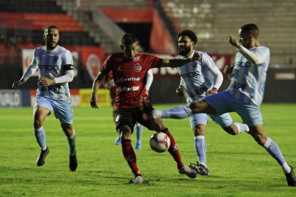 Xavante ficou no 0 a 0 com o Londrina 