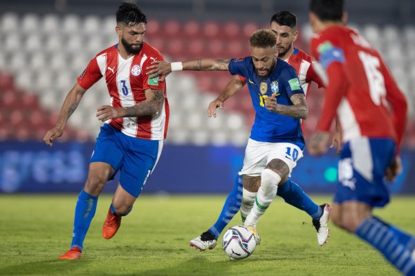 Neymar marcou um dos gols da vitória 