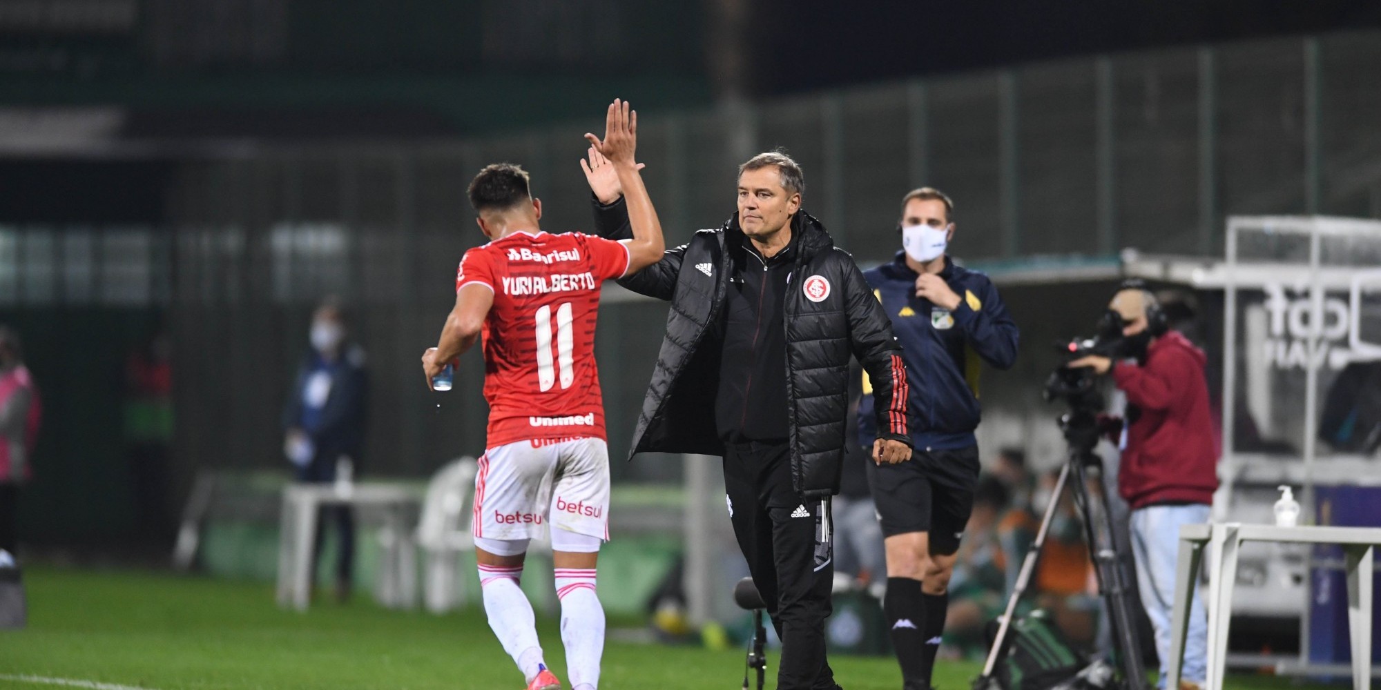 BRASILEIRÃO: Inter vence em Santa Catarina na estreia de Aguirre 